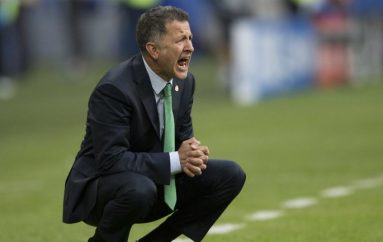 Osorio explota contra condiciones de juego en Concacaf