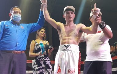 Gran cierre de Factor Boxing en la Arena Jalisco; Johan Álvarez gana su pelea*