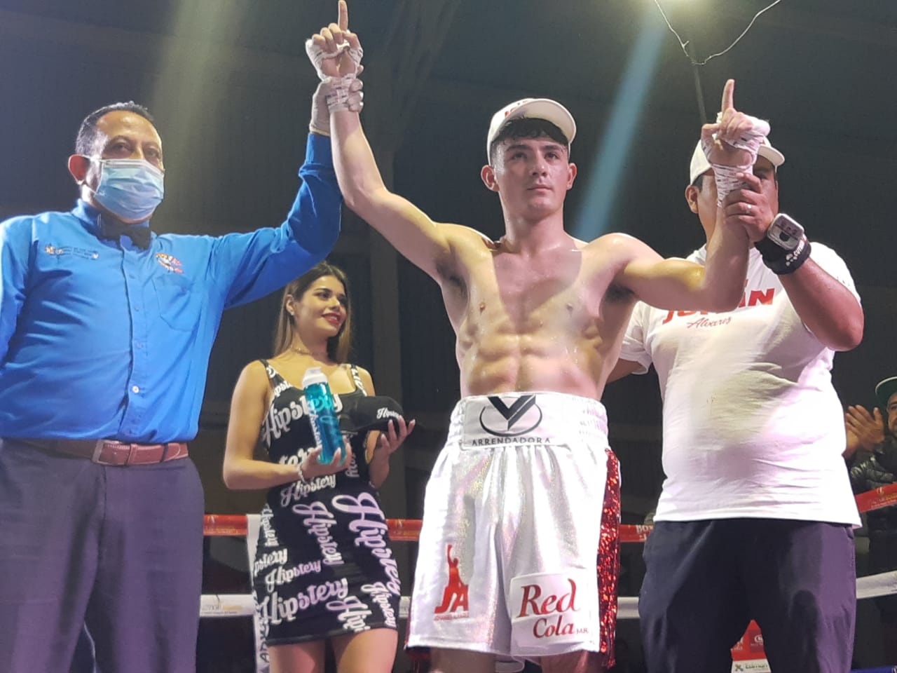 Gran cierre de Factor Boxing en la Arena Jalisco; Johan Álvarez gana su pelea*