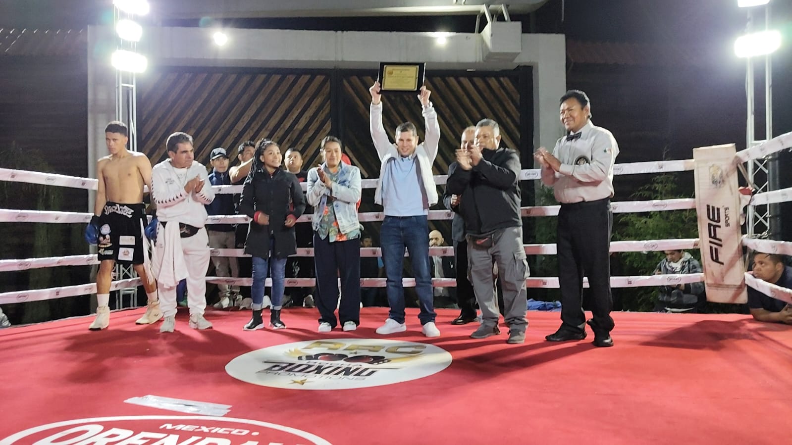 HOMENAJE A CARLOS «PRÍNCIPE» CUADRAS : ROCHA BOXING