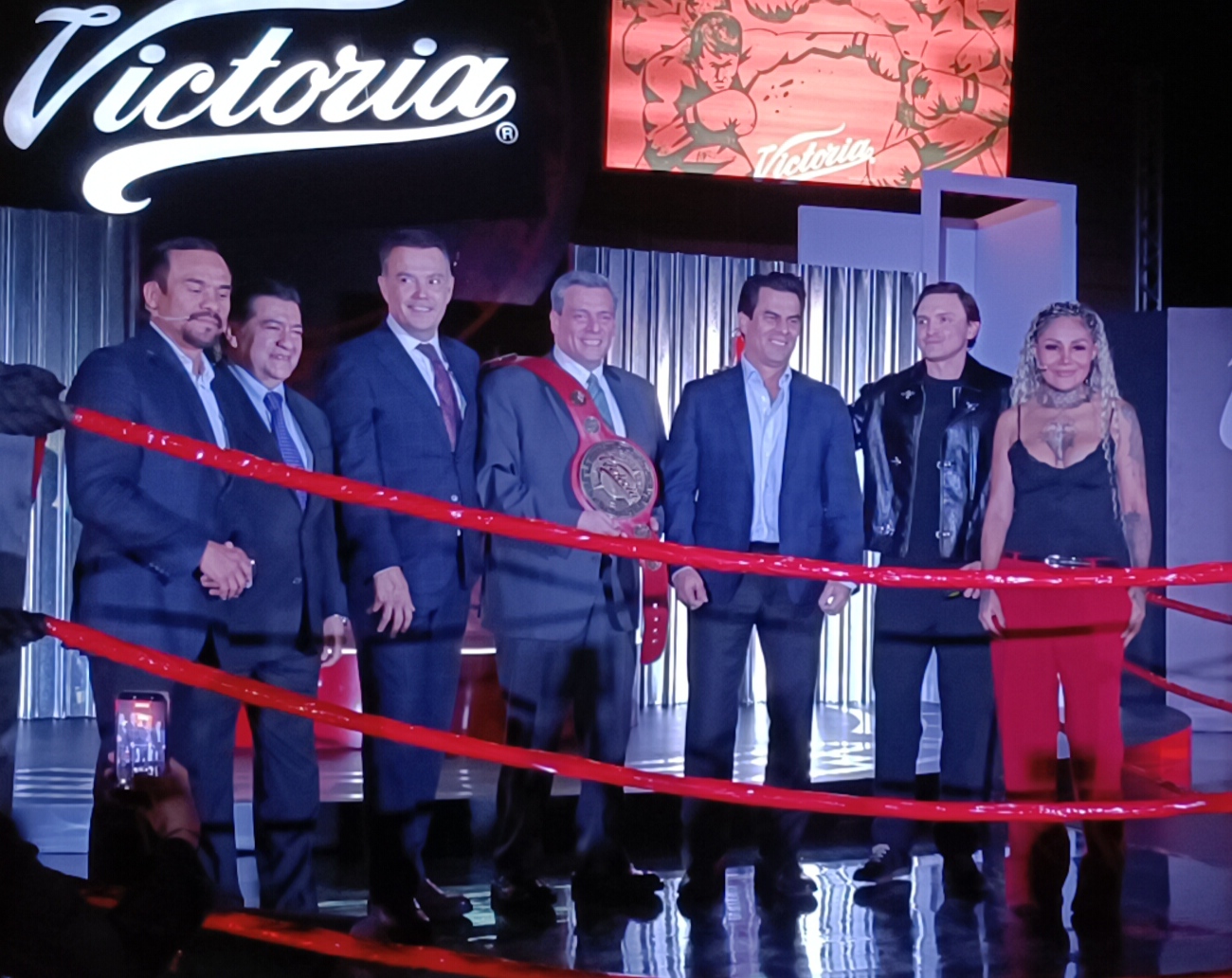 LATIN KO Y CERVEZA VICTORIA EN UNA GRAN ALIANZA