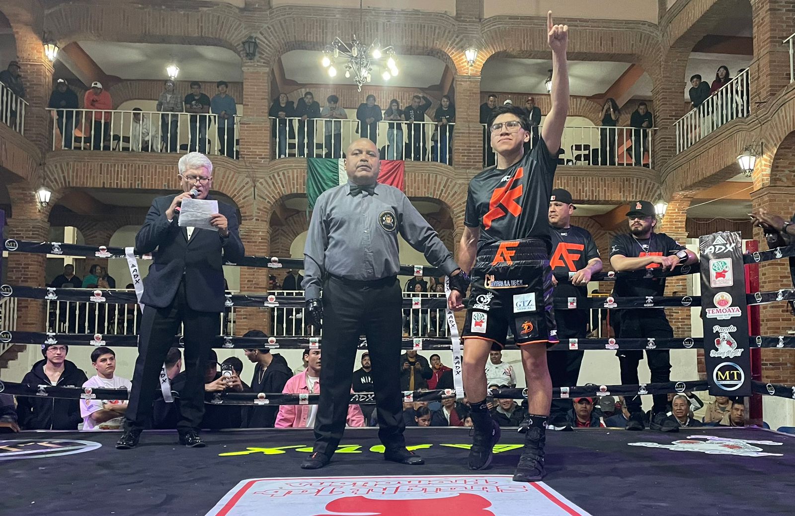 ESTALLO LA DINAMITA EN EL AUDITORIO MUNICIPAL DE TEMOAYA